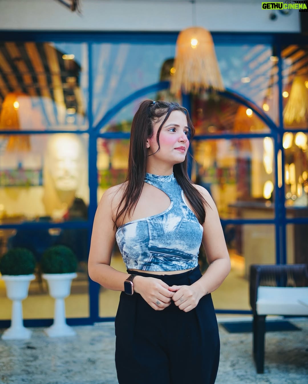 Pooja Rawat - 3 Likes - Choose fav slide❤️ 

Location- @ozora_rdc_ 

#post #viralpost #outfit #summer
