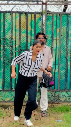 Pooja Saxena Instagram - Ho gaya bolero ka Intezam..š
š wait 4 twist
#pooja_saxena_111 #comedy