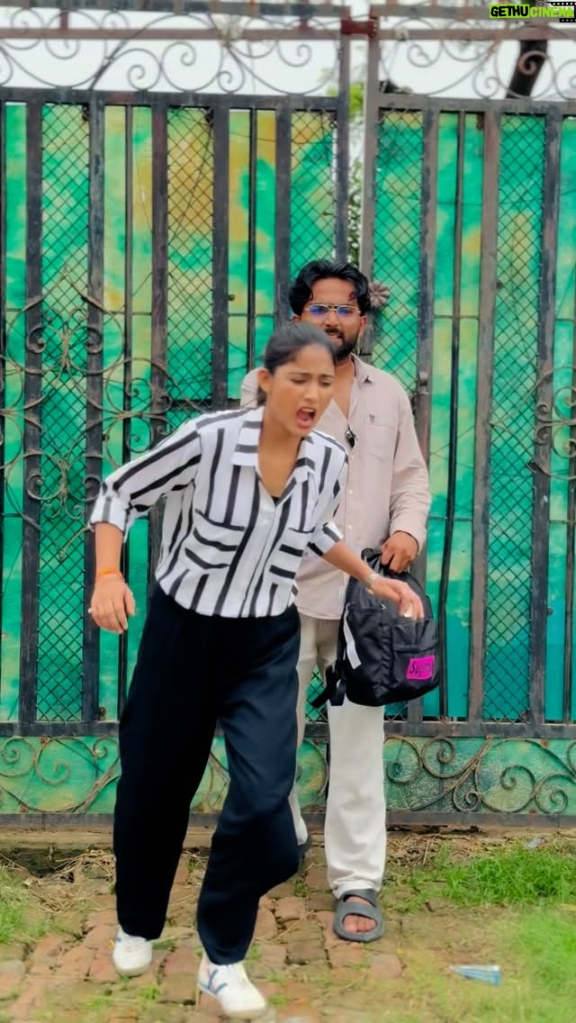 Pooja Saxena - 69.3K Likes - Ho gaya bolero ka Intezam..😅😂 wait 4 twist 

#pooja_saxena_111 #comedy