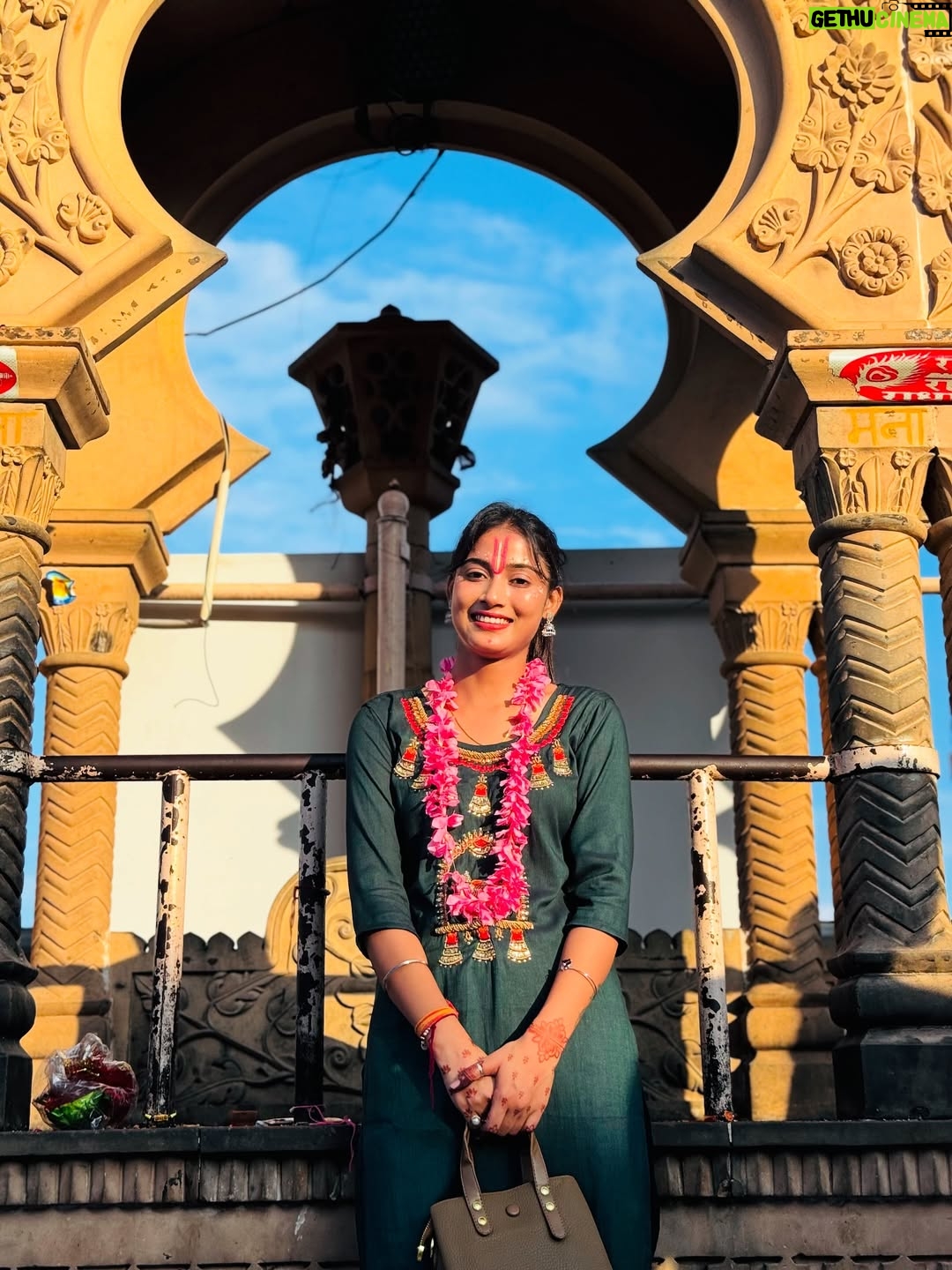 Pooja Saxena - 52.8K Likes - कृष्ण जन्माष्टमी की हार्दिक शुभकामनाएँ !! 🦚❤️