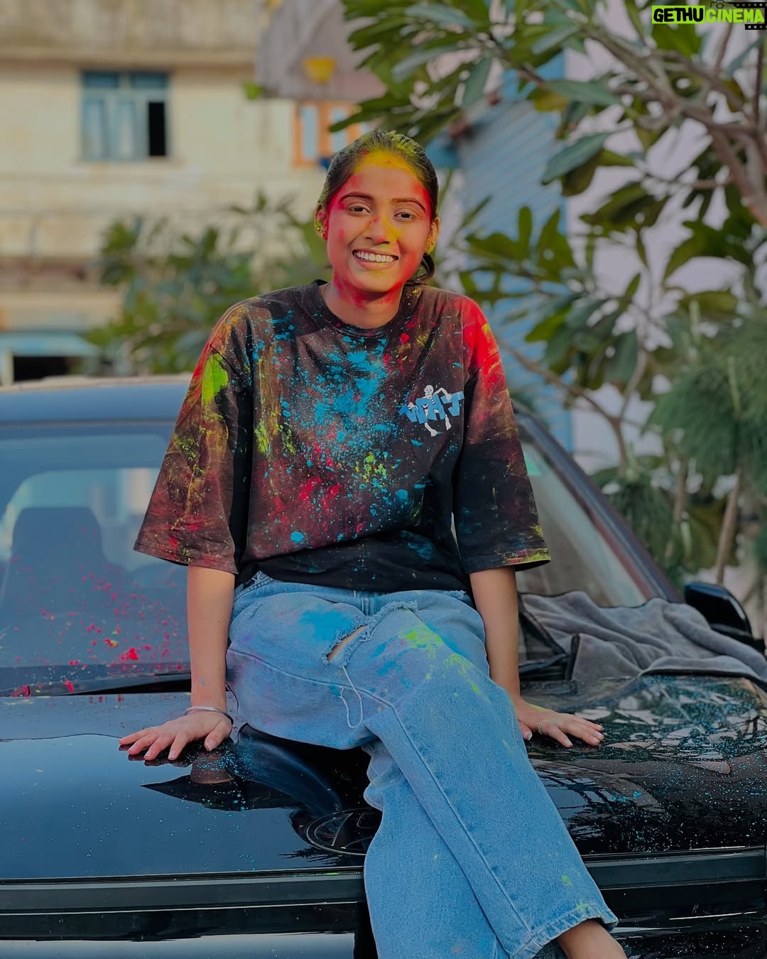 Pooja Saxena - 21.3K Likes - Happy holi doston ❤️