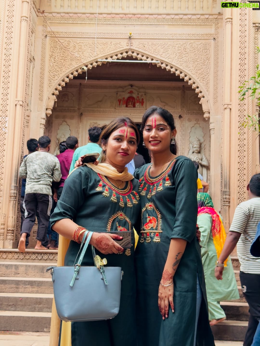 Pooja Saxena - 52.8K Likes - कृष्ण जन्माष्टमी की हार्दिक शुभकामनाएँ !! 🦚❤️