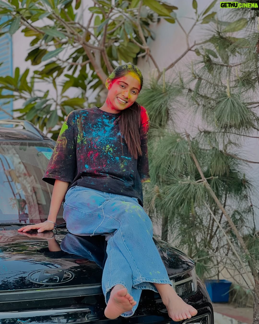 Pooja Saxena - 21.3K Likes - Happy holi doston ❤️