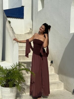 Pooja Sharmaaaa Instagram - Serving looks, not just coffee ☕✨🤎