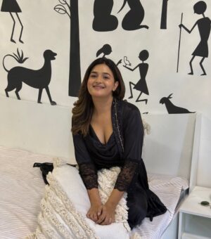 Pooja Sharmaaaa Instagram - 👀