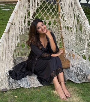 Pooja Sharmaaaa Instagram - 👀