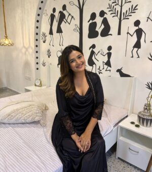 Pooja Sharmaaaa Instagram - 👀