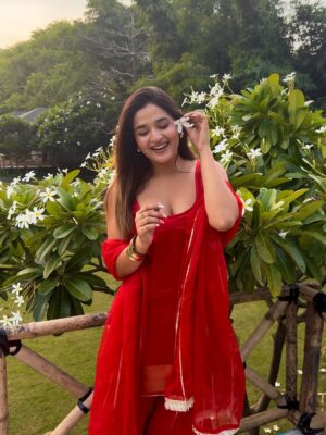 Pooja Sharmaaaa Instagram - Random clicks hit different 👀