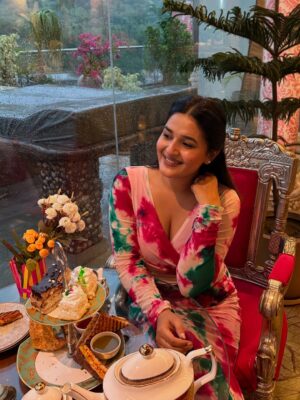 Pooja Sharmaaaa Instagram - 🫶🏻😽