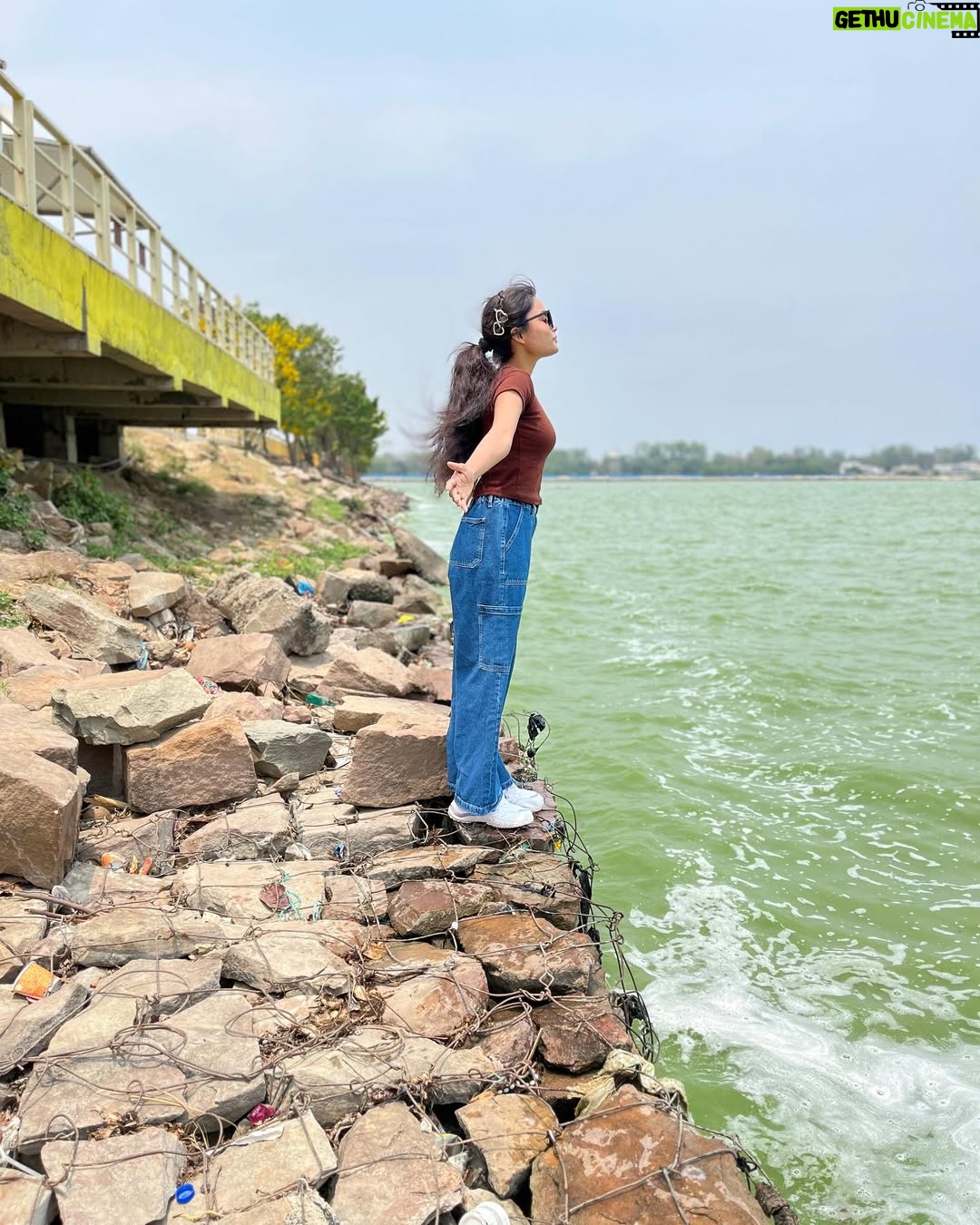 Pooja Singh - 1.5K Likes - Feeling best vibe in nature🌊

#picoftheday #instagram #pic #river #look #likes #instadaily