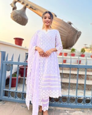 Pooja Singh Instagram - 🫀🌺🚩
@poojasinghsingh29 

#ayodhya #ayodhyarammandir🚩 #pic #instagood #viral #poojasinghsingh29