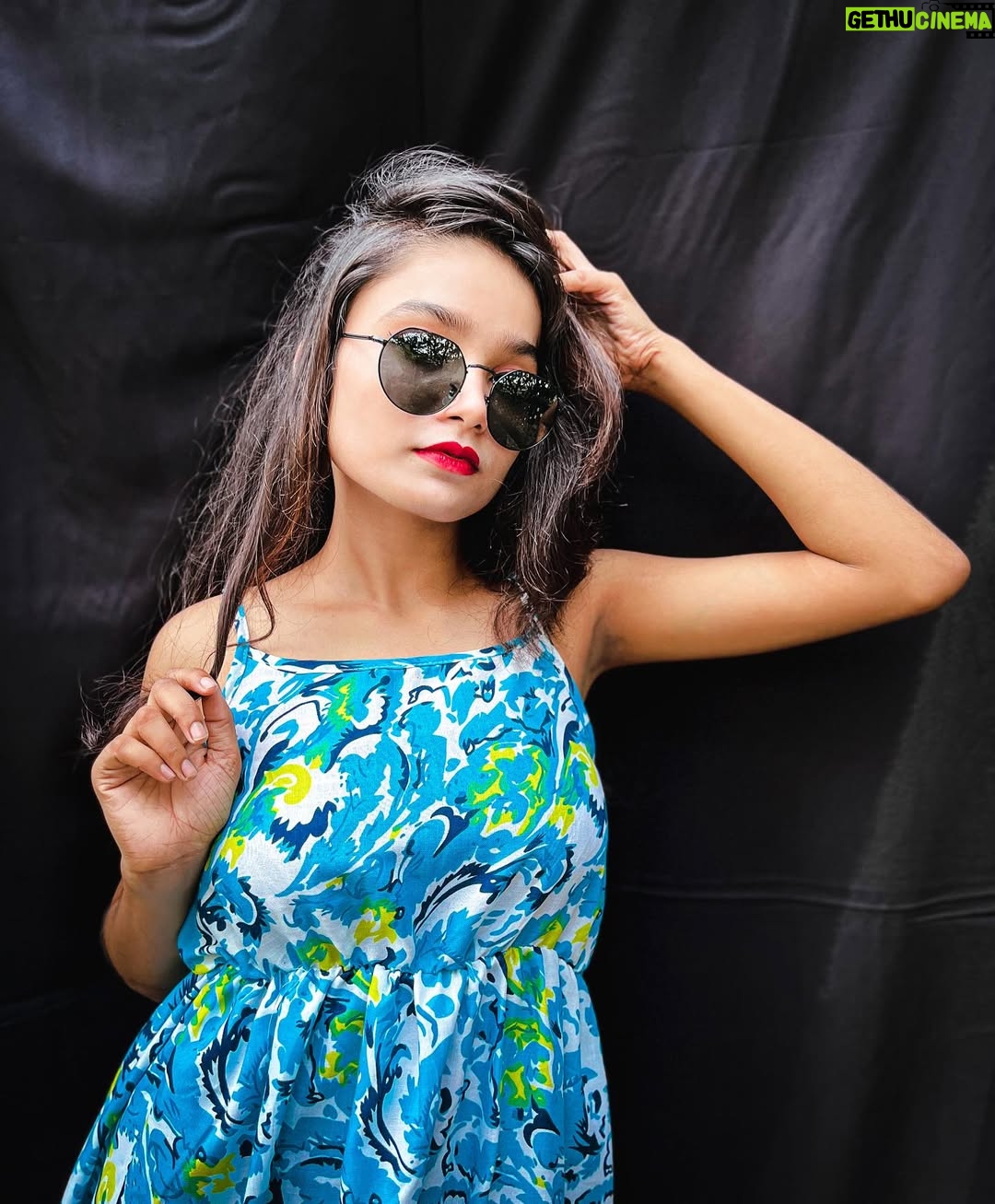 Pooja Singh - 742 Likes - Sunglasses 👓🕶️😎: @bavincis.official 

Managed by:
@mrr_sumitt_ 
@star_entertainment07