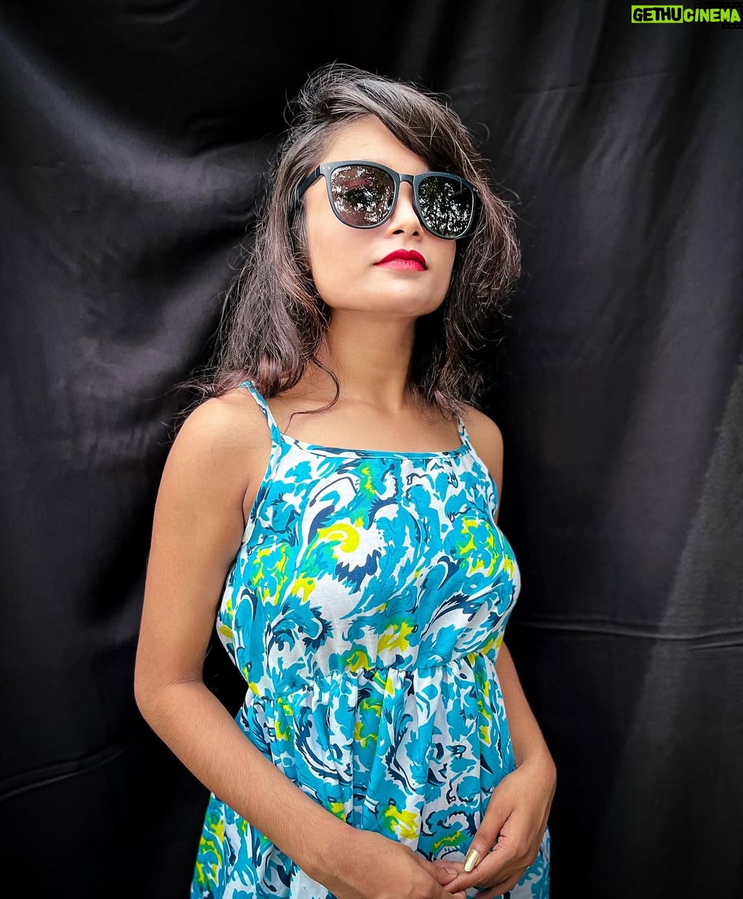 Pooja Singh - 742 Likes - Sunglasses 👓🕶️😎: @bavincis.official 

Managed by:
@mrr_sumitt_ 
@star_entertainment07