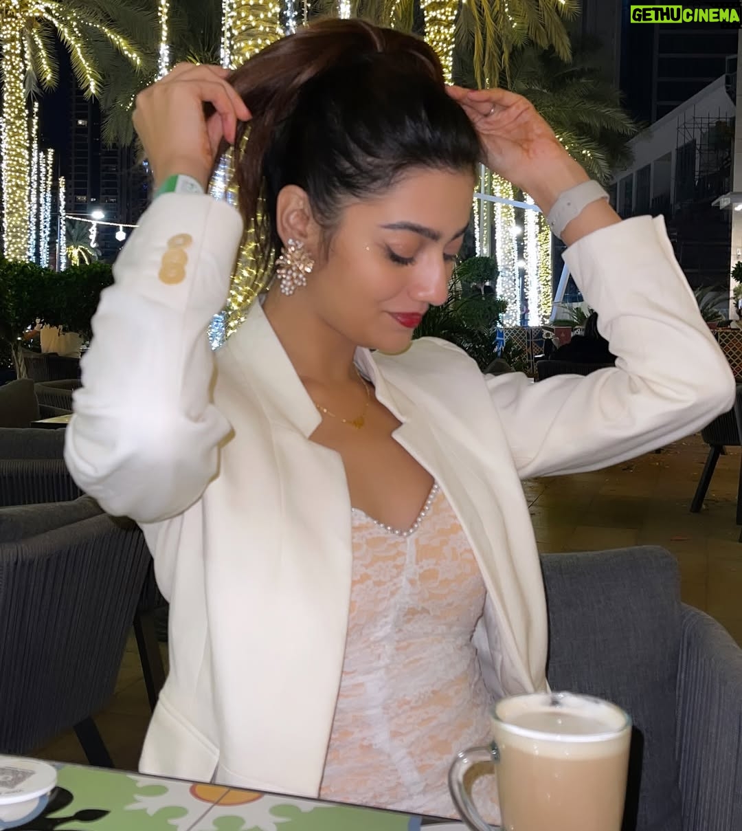 Pooja Solanki - 1.6K Likes - 🤍🕊️