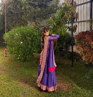 Pooja Solanki Instagram - 💜