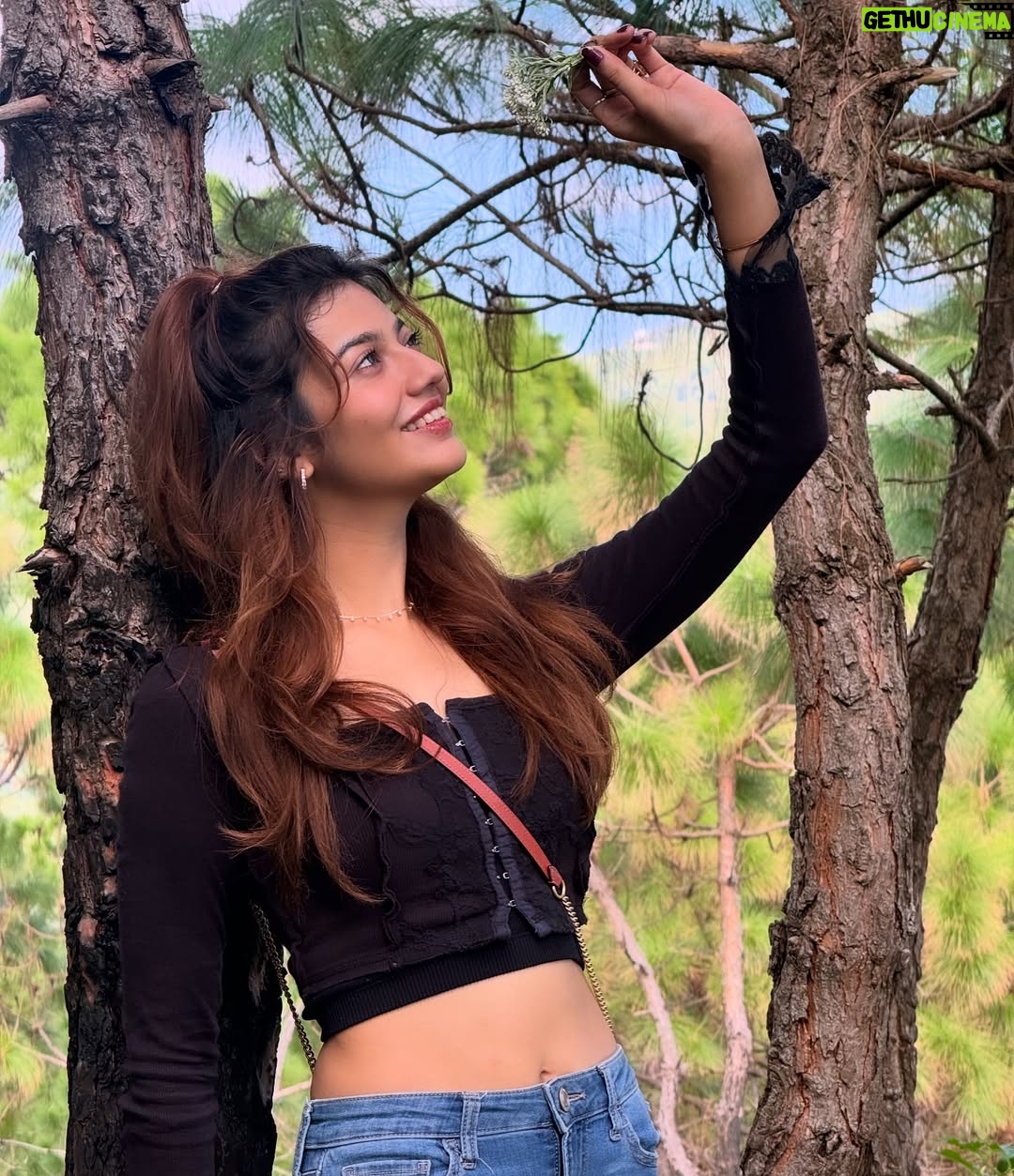 Pooja Solanki - 4.2K Likes - 🐣❤️