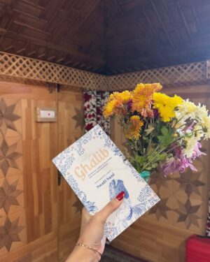 Pooja Solanki Instagram - “Tere naino ke aage toh taare bhi sharmayen” 🦚🕊️💐🪷