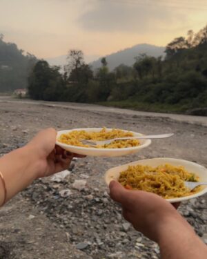 Pooja Solanki Instagram - 🕊️🤍🏔️🐣🧿