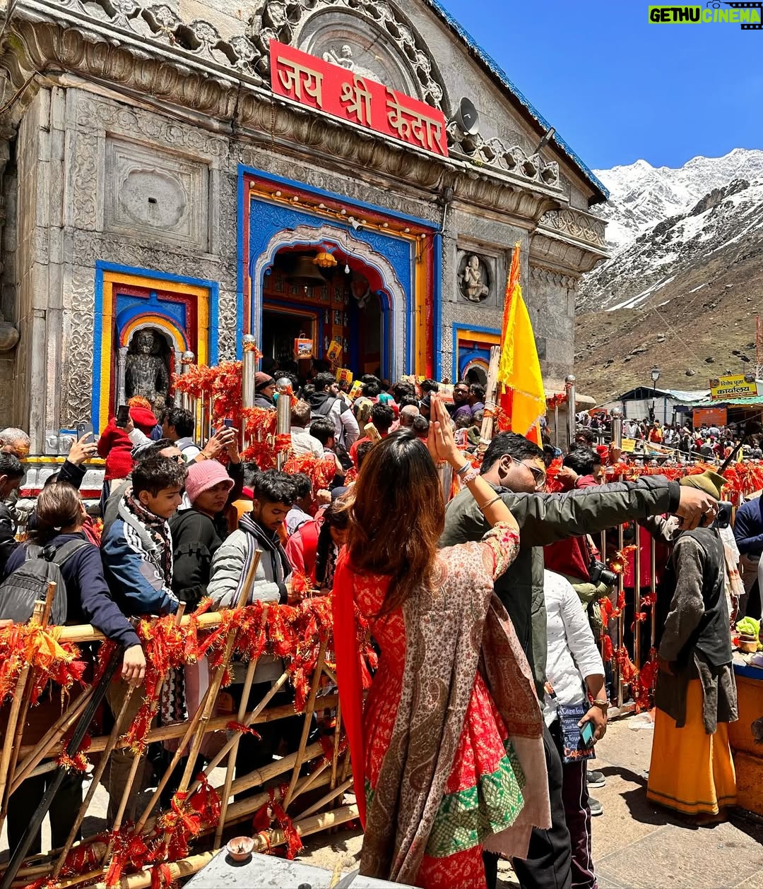 Pooja Solanki - 4K Likes - Happy Maha Shivratri 😇🙏🏻❤️

The most blessed day of my life 🙏🏻 
#kedarnath ❤️
#omnamahshivaya🙏