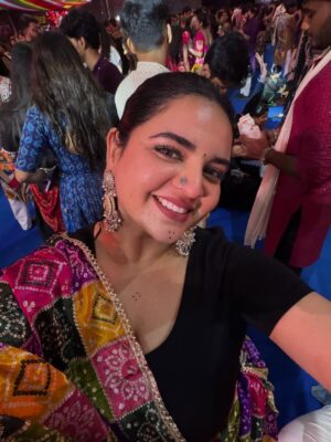 Prableen Kaur Bhomrah Instagram - Went for garba for the last time as gf & bf 🥹🥰 (we’re going to be hubby wifeyyyy next timeeeeee)
🧿🧿🧿