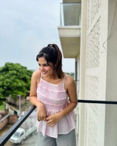 Actress Pragati Tiwari HD Photos and Wallpapers July 2025
