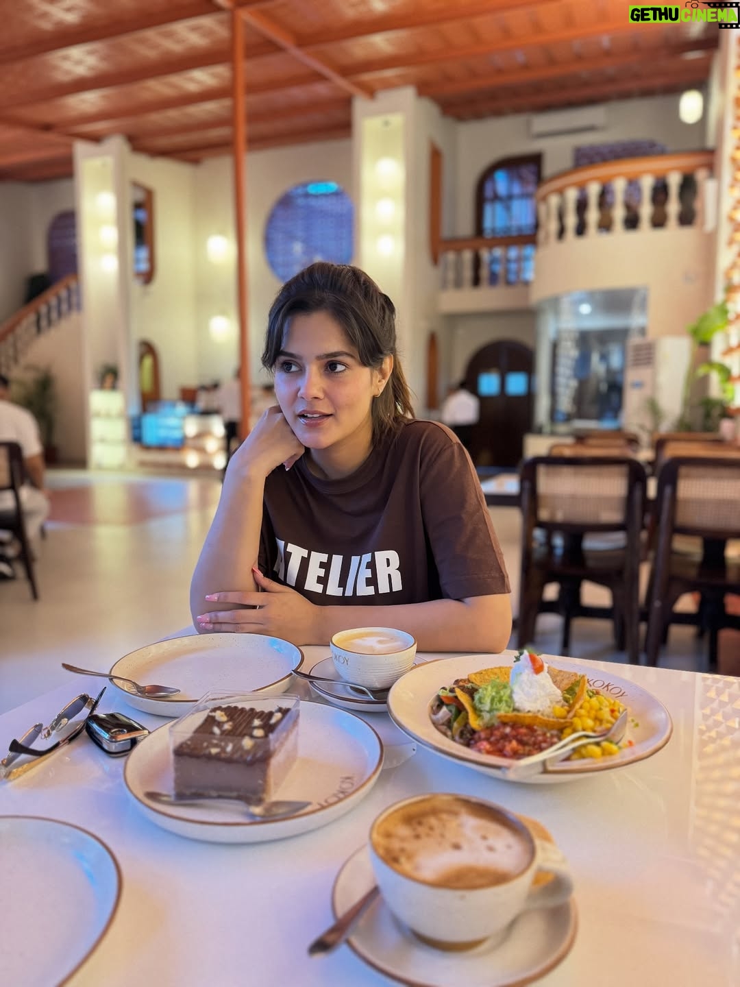 Pragati Tiwari - 197.3K Likes - ☕️