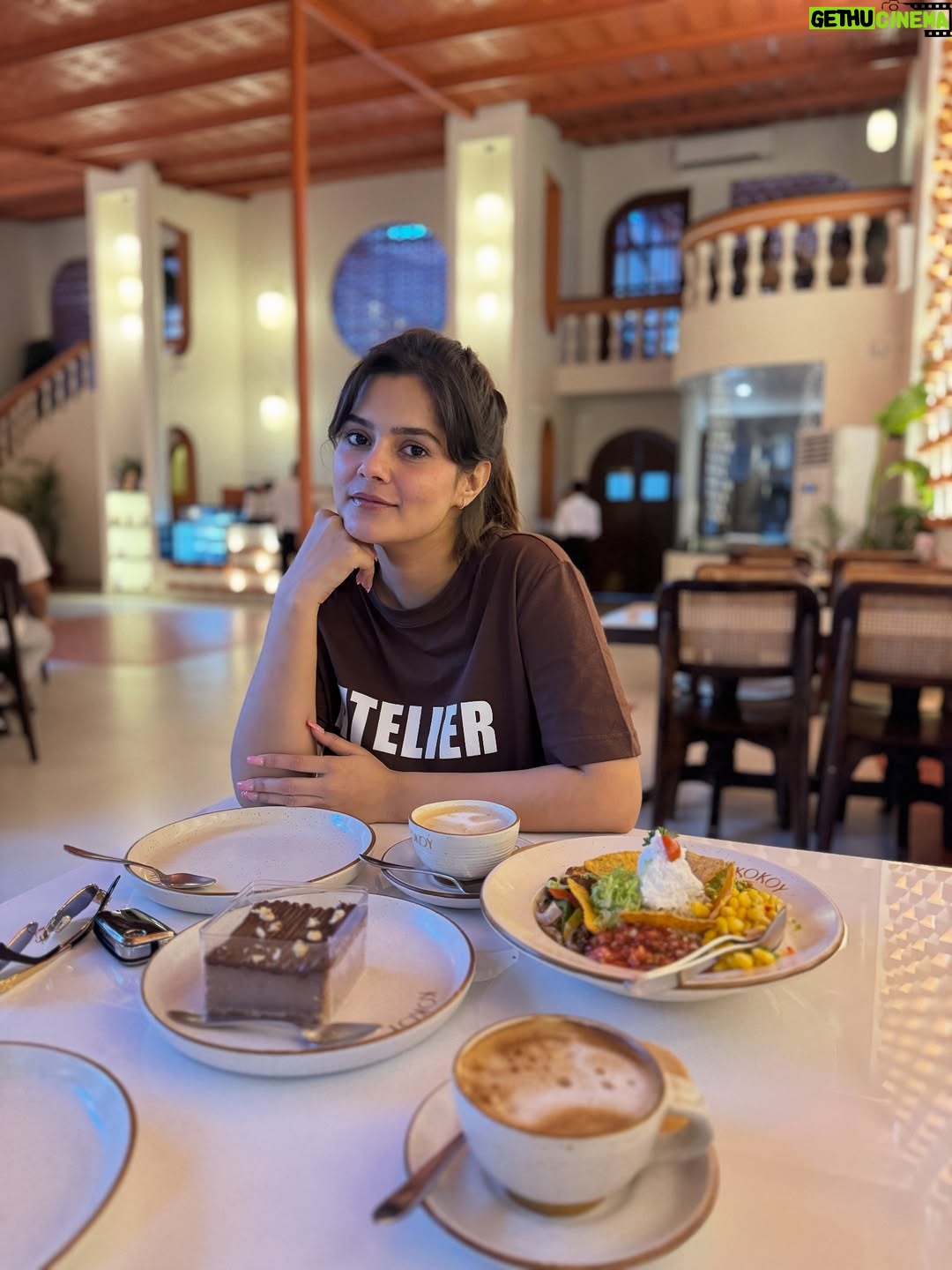 Pragati Tiwari - 197.3K Likes - ☕️