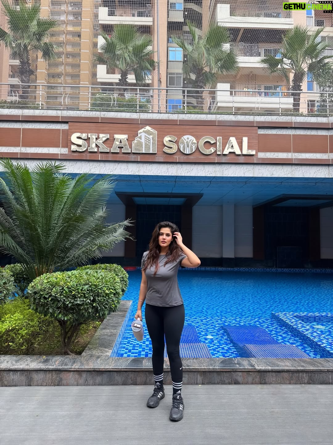 Pragati Tiwari - 404.7K Likes - That Girl ✨