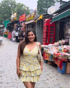 Actress Pragati Tiwari HD Photos and Wallpapers June 2025