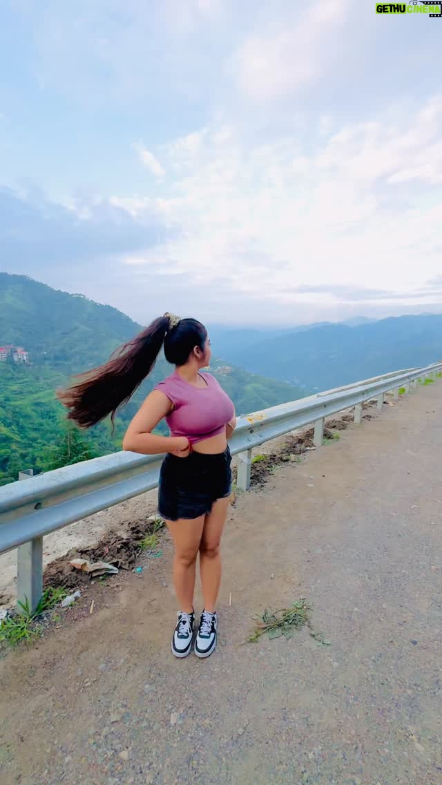 Pratiksha Kant - 10.4K Likes - 🔥🏔️

#Pratiksha14_9 #pratikshakantofficial