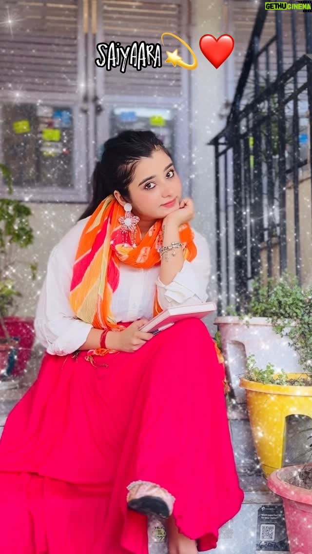 Pratiksha Kant - 2.4K Likes - Saiyaara💫❤️

#pratikshakantofficial #pratikshakantt #pratiksha14_9 #saiyaara #barbad #trendingsongs #foryoupage #trendingreelsvideo