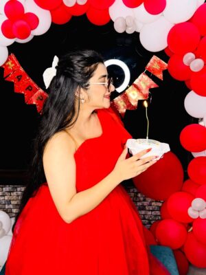 Pratiksha Kant Instagram - 14.09.2025🎂❤️🎀🎉

Cake and decorations by❤️ : @arvi_bakester 

#birthday #birthdaycake #birthdaygirl #explorepage✨ #pratikshakantt #pratikshakantofficial #pratiksha14_9