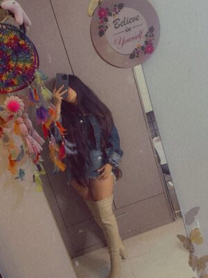 Pratiksha Kant Instagram - Meri khawisho ko talab hai teri♥️

#pratiksha14_9