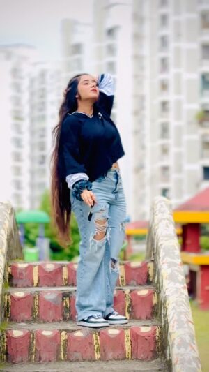 Pratiksha Kant Instagram - Bhagawan ki su aj sare mar ke chodagyee🤬❤️‍🔥

#pratikshakantofficial
