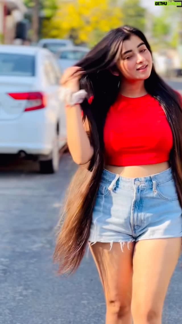Pratiksha Kant - 2.7K Likes - Last line sun lenaa🤙🏻😂✅

#pratikshakantofficial #pratikshakantt #pratiksha14_9