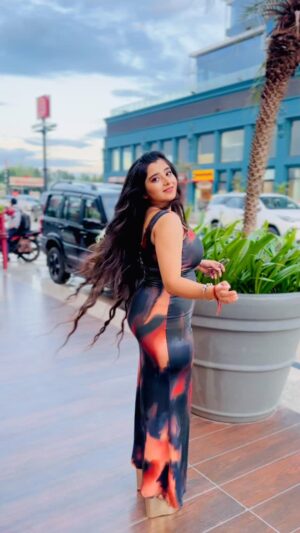 Pratiksha Kant Instagram - High in you🔥♥️

#pratiksha14_9