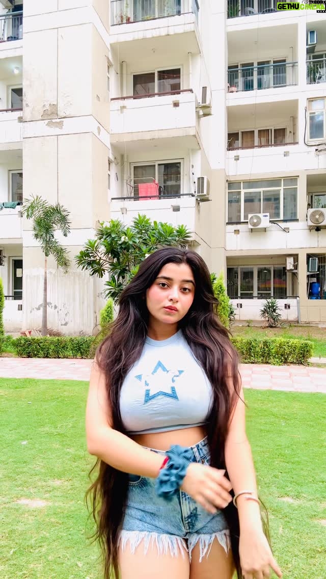 Pratiksha Kant - 28.5K Likes - Kiss Kiss se tu bhagi tu bach bach ke😰🥵

#pratiksha14_9