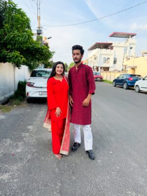 Pratiksha Kant Instagram - Happiest birthday guggu🐒
Samaj nehi ataa tu itna bada kab hogaya 😅ladai karte karte bade hogye hum 😂 ladai toh karte hu tere se par  sabse zada payar be tujse hai meri jaan 🫀ILOVEYOU❤️ Tu Papa ki tarah hai tujh me papa dikhte hai unki carbon copy hai tu🥹 Kuch be hojaye teri bhen hemesha tere piche khadee hai 💪🏻
Hemesha Khush rakhe tujhe bhagwan or bhout bhout tarakeeeyaa de 😇💕Chaye tu kitna be bada kyu na hoja mere liye hemesha chota he rahaga tu🤭 ....!!! Once again HAPPY BIRTHDAY CHOTE 🐣😘