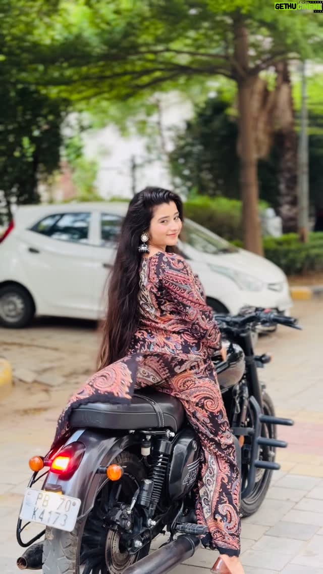 Pratiksha Kant - 4.2K Likes - Raat ke shikari🔥‼️

#pratiksha14_9 #pratikshakantofficial