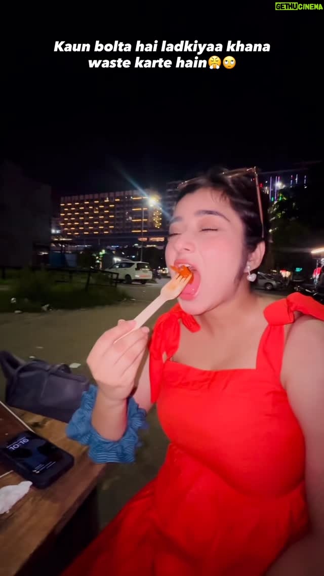 Pratiksha Kant - 3K Likes - Kaun bolta hai ladkiya khana waste karte hain😤🙄😡

#pratikshakantofficial #pratikshakantt #pratiksha14_9 #funny #funnyvideos #trend #instagram #instagramreels #instagaramfunnyreels🤣🤣🤣🤣