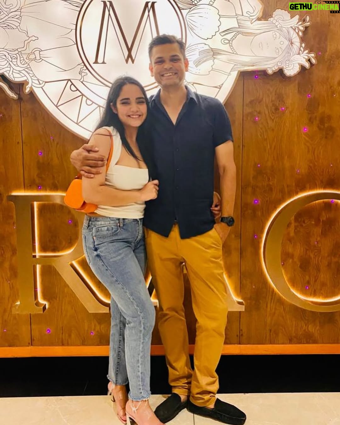 Preethi Singh - 3.8K Likes - Random Photo Dump of 2023! A year of beautiful memories!🌸