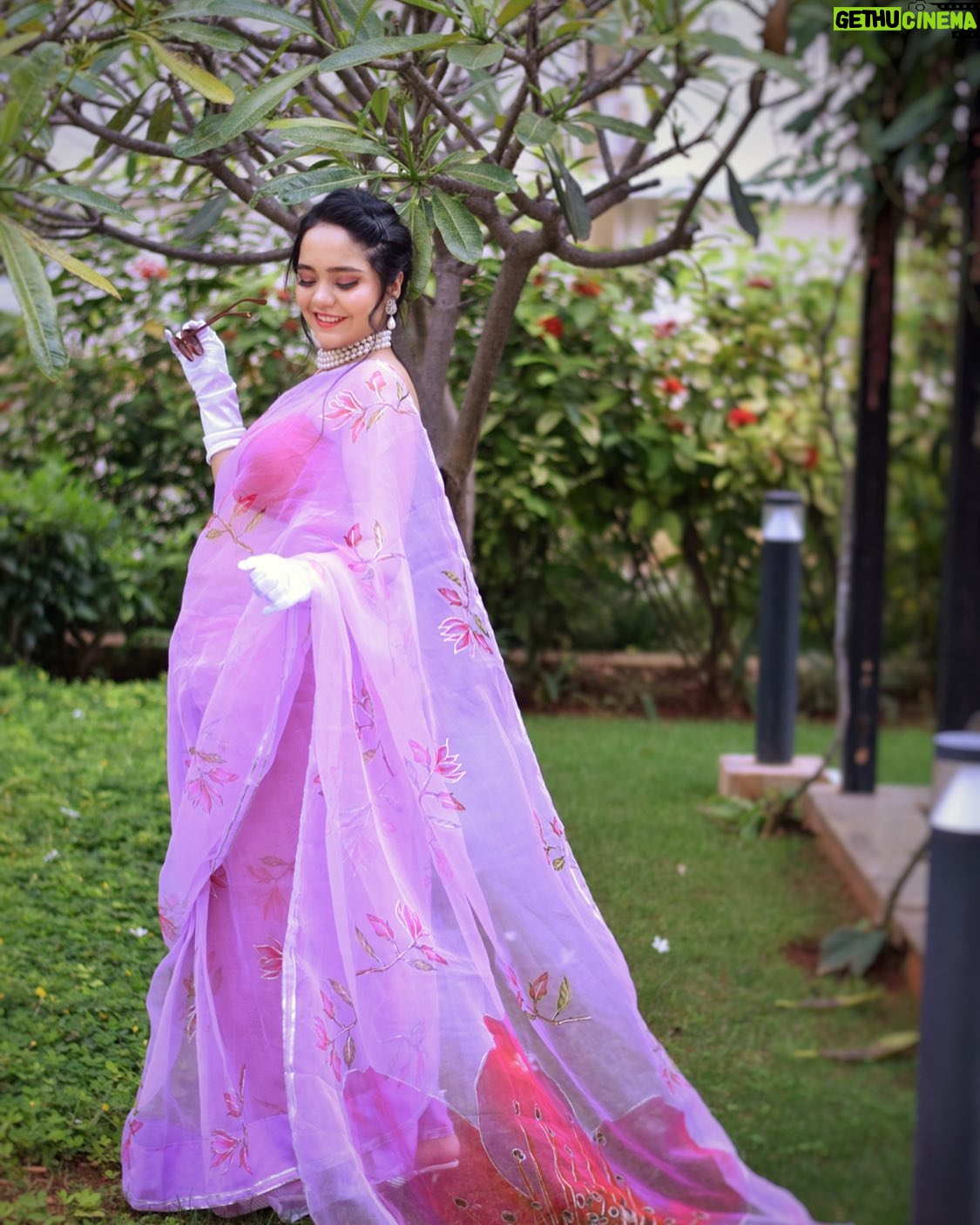 Preethi Singh - 8.9K Likes - Wish you all a very Happy Karvachauth.🌸😊

Outfit- @trendy_factory1 
.
.
.
.
#saree #karvachauth #ethnicwear #sareelove #organza #maternityphotography #maternityshoot #pregnancy #pregnant #maternity #preggo