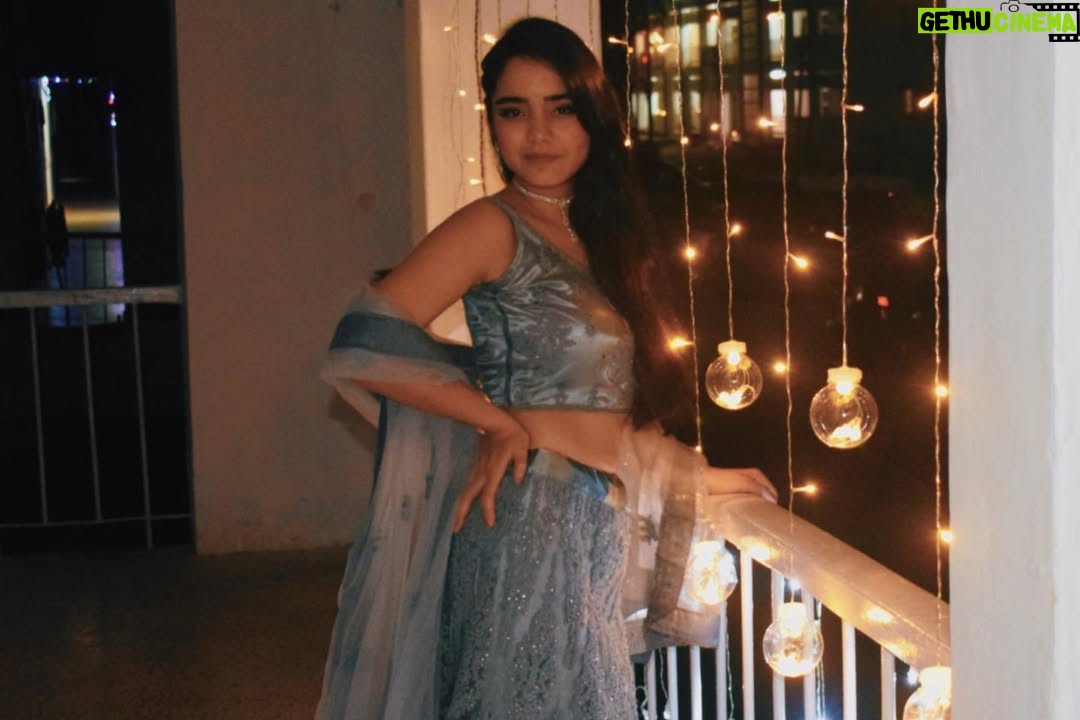 Preethi Singh - 5.5K Likes - Wish you all a very Happy Diwali, from me and mine to you and yours!❤️🪔
.
.
.
.
.
.
.
.
.
#diwalilook #diwali #diwali2020 #diwalioutfit #diwaligifts #diwalidecorations #diwalivibes