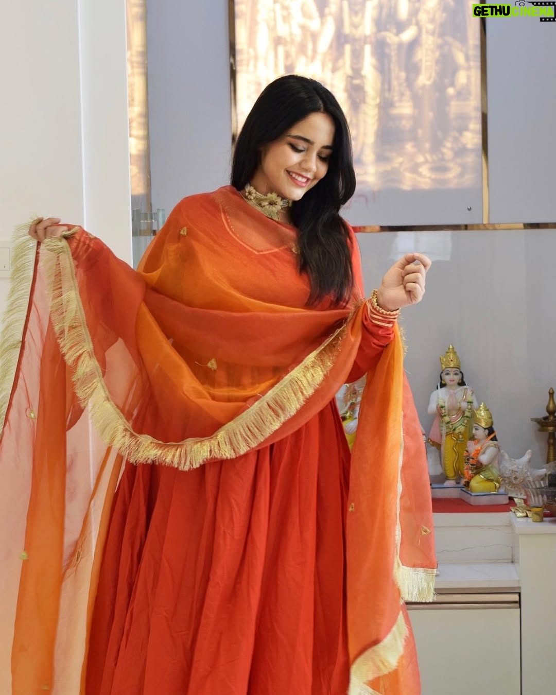 Preethi Singh - 7.5K Likes - #ad Celebrating my ethnicity with @tashijaipur 
.
.
.
.
.
#ethnicwear #ethnic #jaipur #indianwear #anarkali #diwali #festivalfashion #festivewear
