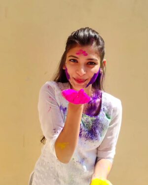 Preeti Patel Instagram - Sabhi ko happy holi 🦋🥰
- kuch purani yadein.....