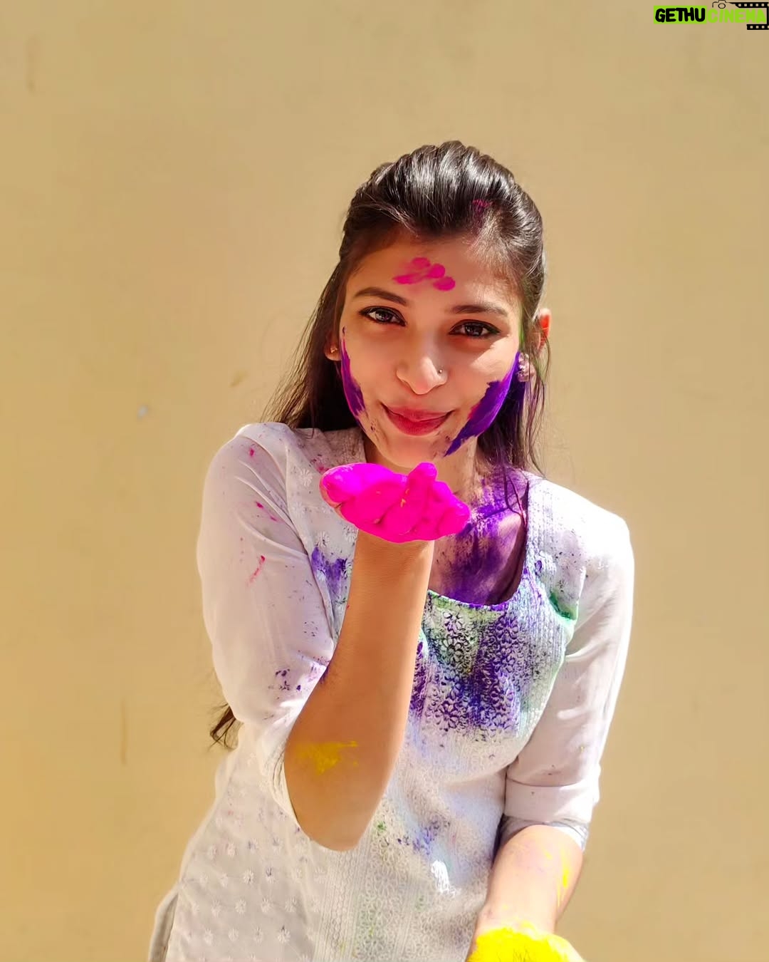 Preeti Patel - 4.5K Likes - Sabhi ko happy holi 🦋🥰
- kuch purani yadein.....