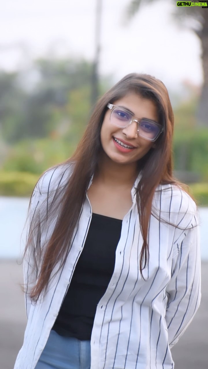 Preeti Patel - 2.3K Likes - Le ja mujhe