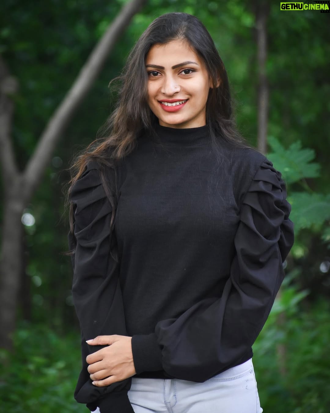 Preeti Patel - 2.4K Likes - @preeti_patel_333
