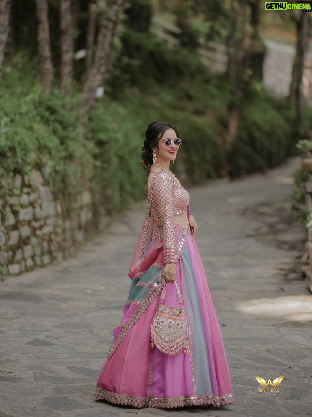 Prerna Malhan - 2.7 Million Likes - Make way for dulhe ki behen 😇🌸
Venue- @welcomhotel.tavleen_chail 
Planners - @knotsinheaven 
Outfit - @vvanivats 
🎥- @vavpixels
Jewellery- @tanishqjewellery
Makeup - @wasikhanmakeupartist