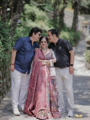 Prerna Malhan Instagram - Happy Father’s Day 🙂↔️🌹
